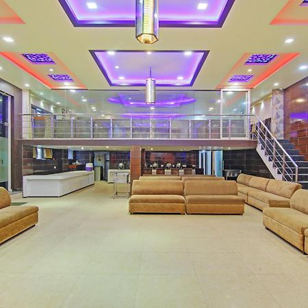 Itsy By Treebo - Royale Inn Мірут Екстер'єр фото